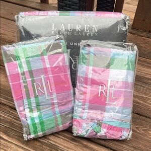 NEW RARE Ralph Lauren UNIVERSITY CAITLIN
Duvet and Euro shams